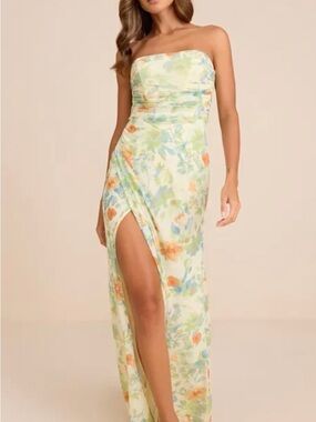 Lulus “Epitome of Allure Lime Floral Mesh Strapless Ruched Maxi Dress” Size S